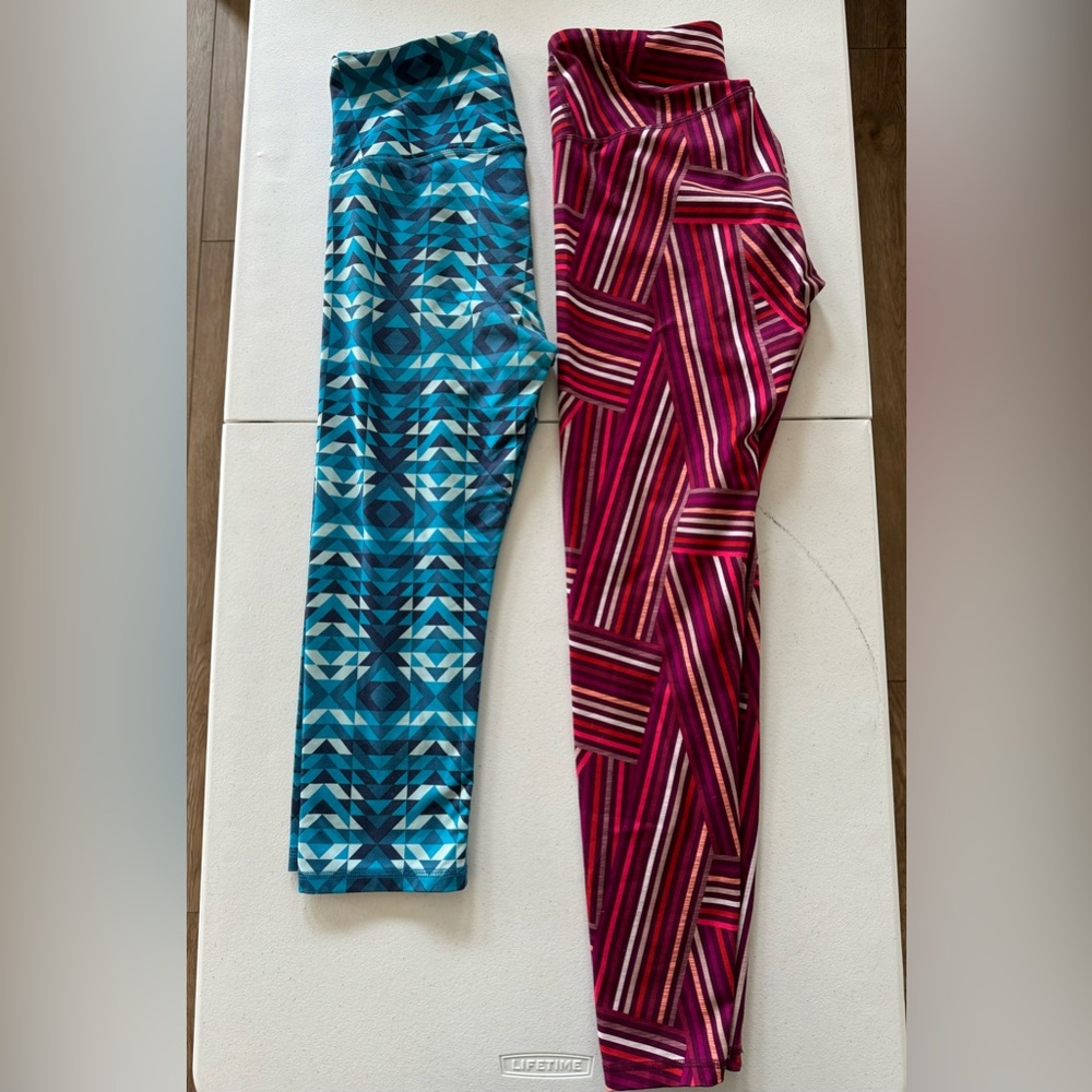 BUNDLE: Two Old Navy Active Go-Dry Compression Breathability Leggings.
